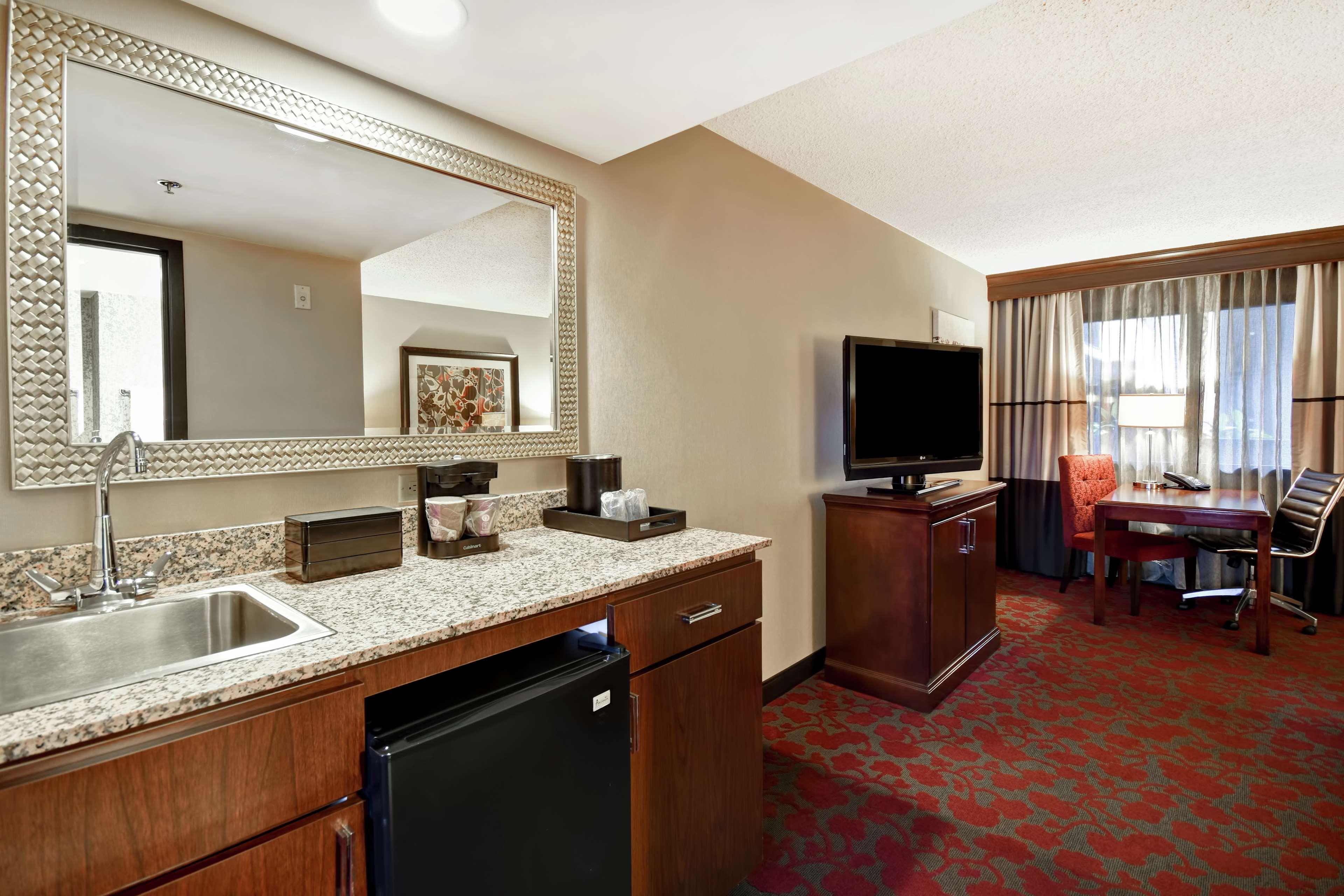 Embassy Suites By Hilton Dulles Airport Herndon Exteriör bild