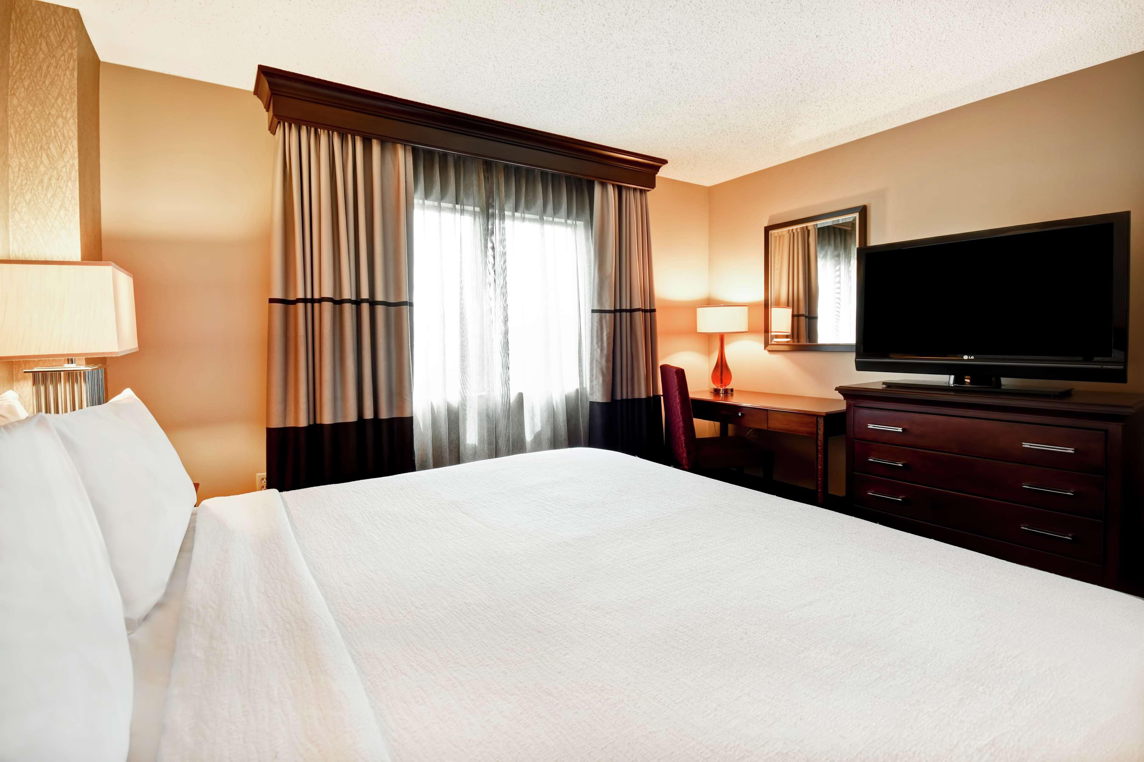 Embassy Suites By Hilton Dulles Airport Herndon Exteriör bild