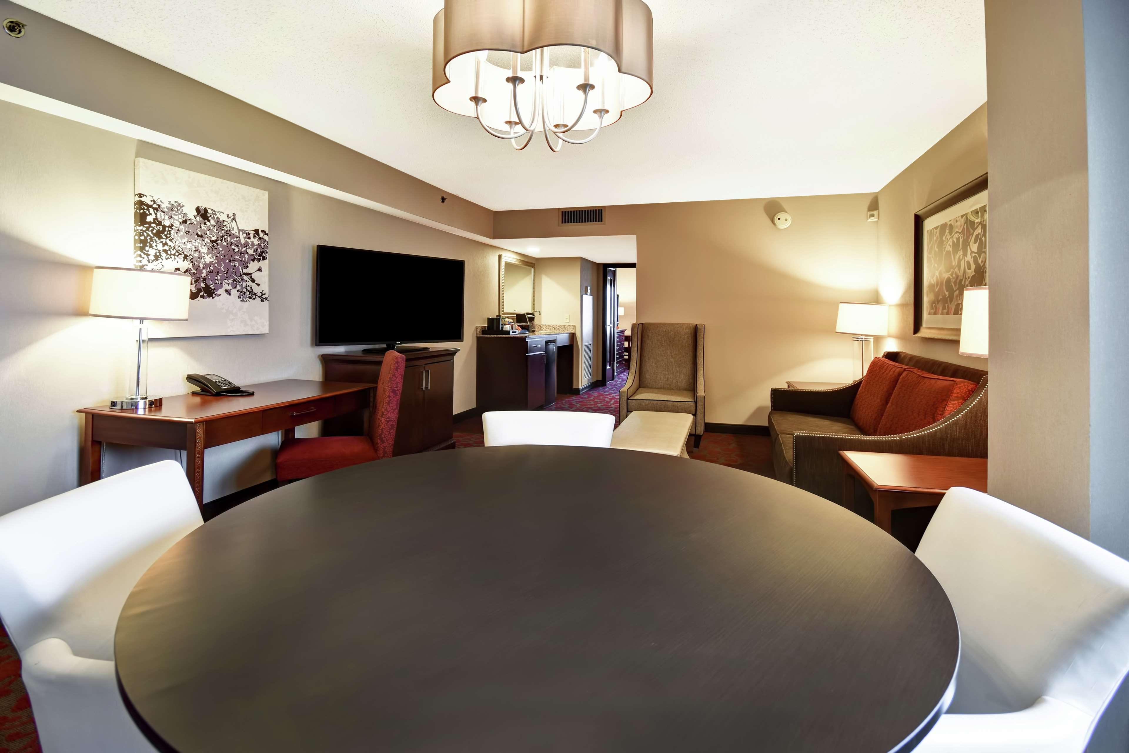 Embassy Suites By Hilton Dulles Airport Herndon Exteriör bild