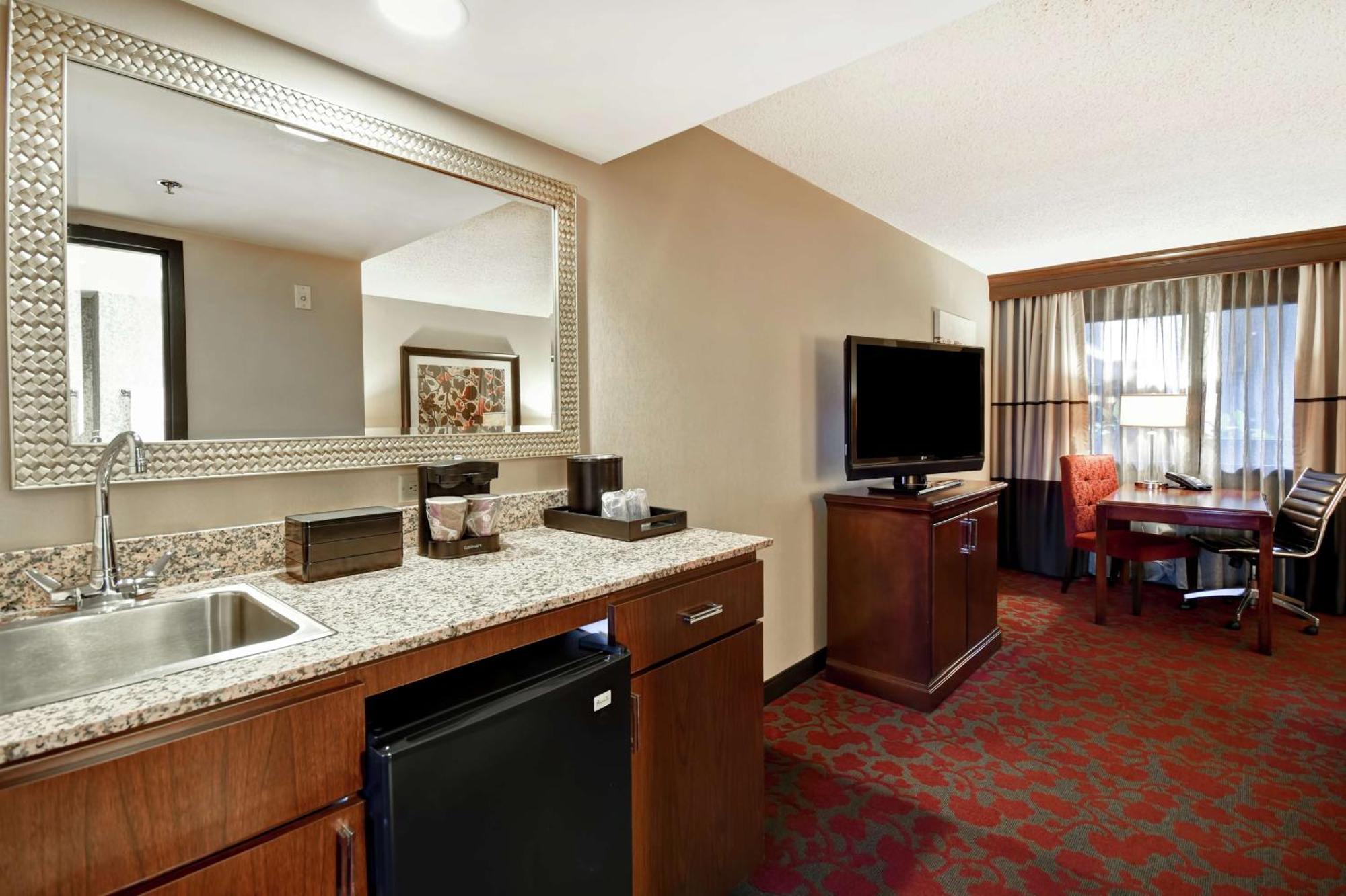 Embassy Suites By Hilton Dulles Airport Herndon Exteriör bild